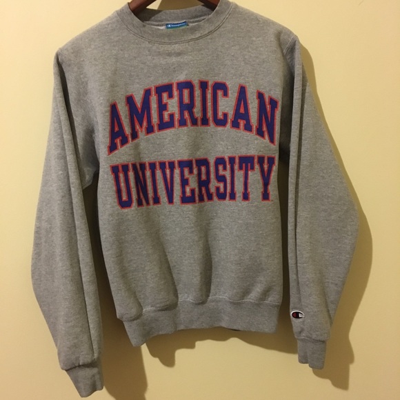Champion Sweaters - Champion | Sweatshirt | Size XS